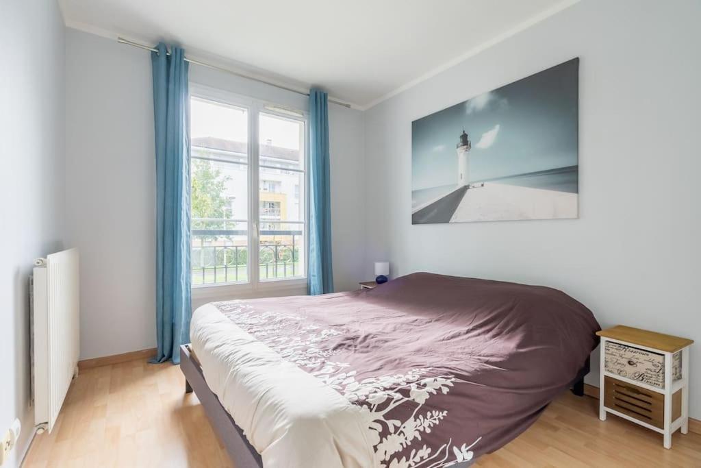 Elegant Appartement Familial Disneyland & Gare Rer Bussy-Saint-Georges Ngoại thất bức ảnh